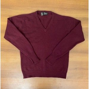 Vintage Pouge’s Mens Store Sweater Mens M 100% Pure Virgin Wool Crimson